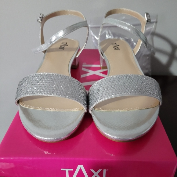 Ladies Silver Evening Shoes - Picture 4 of 5